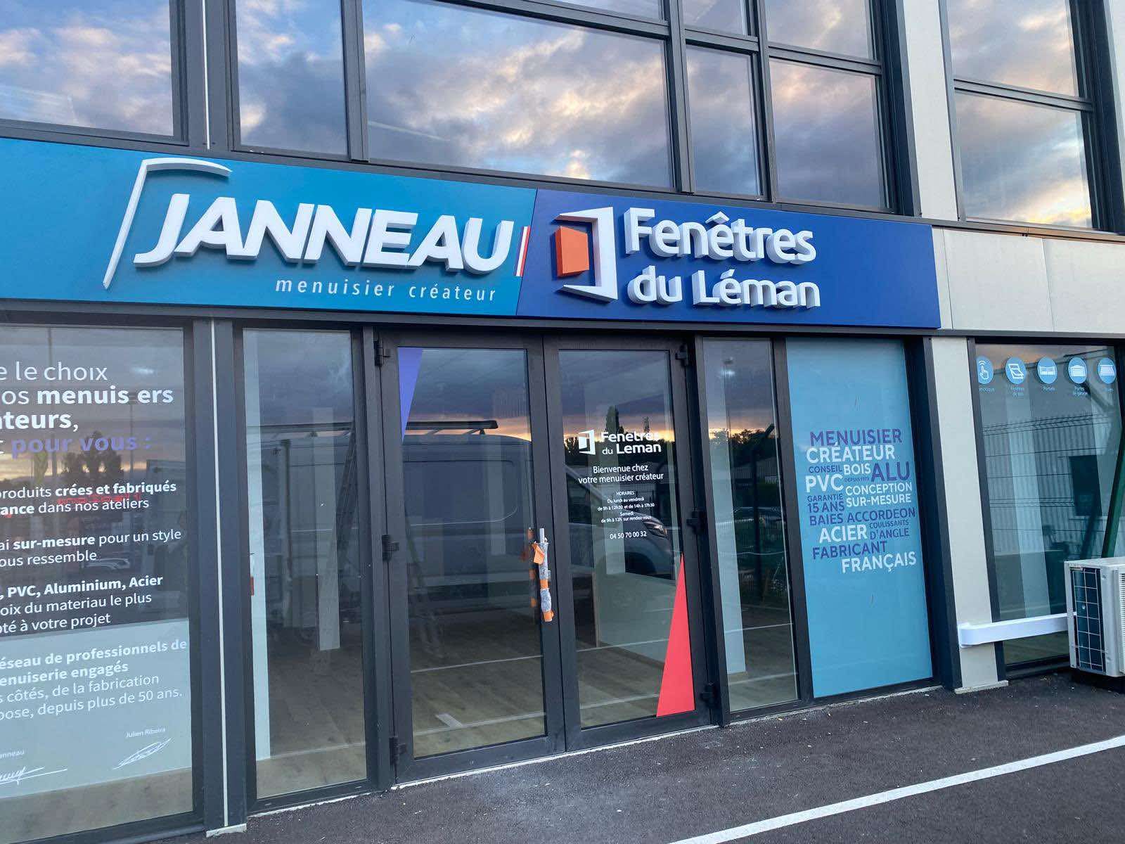 Janneau — Enseigne et vitrine